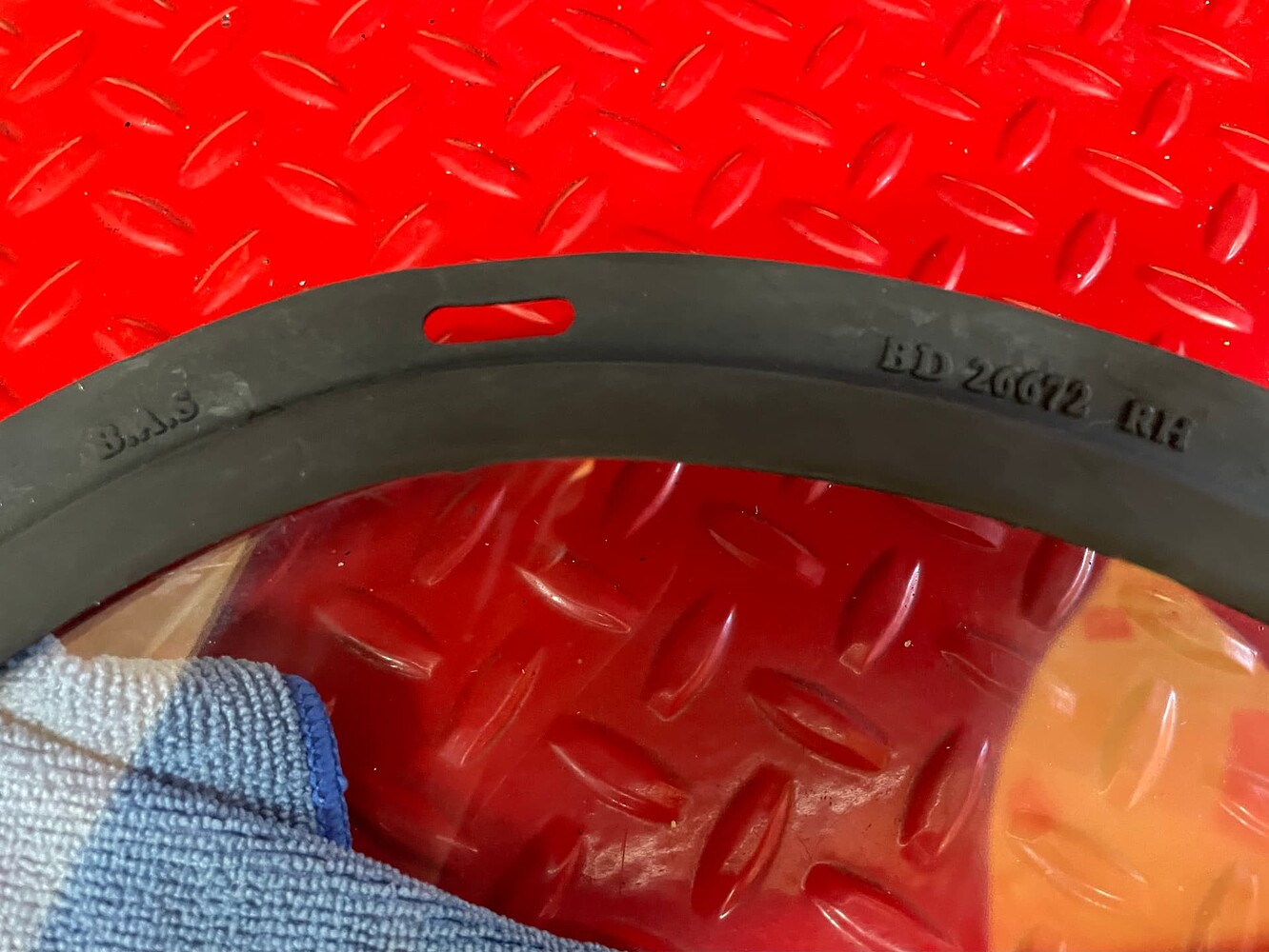 Headlamp Glass Seals EType Jaglovers Forums