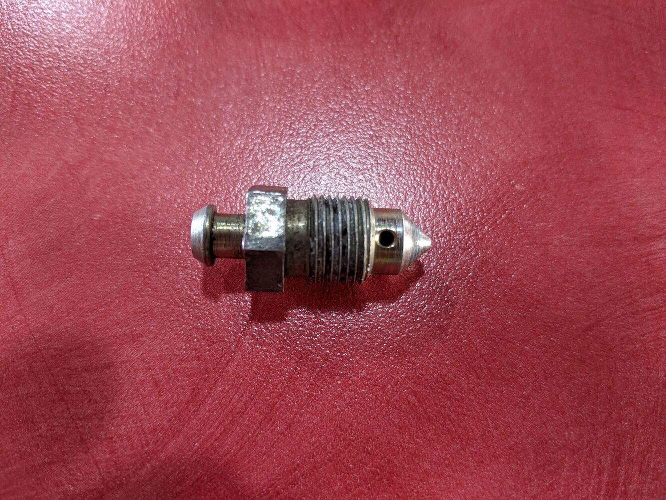 Power Hydraulic System, bleeder screw thread size and pitch when