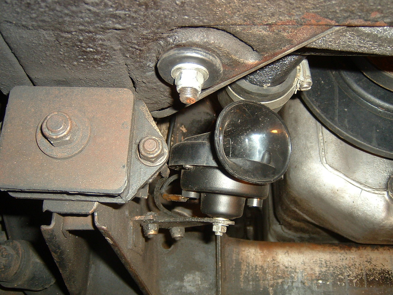 SType horns mounting position Saloons Jaglovers Forums