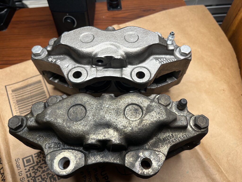マフラー　CASTELBAJAC SPORT Question: Brakes Heritage Engineering C-Type - Replicas