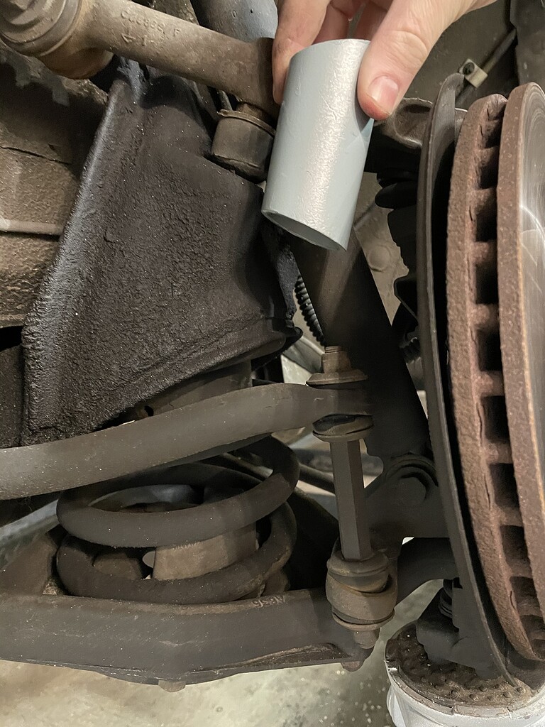 Front mid laden alignment tubes... how the heck are they supposed to ...