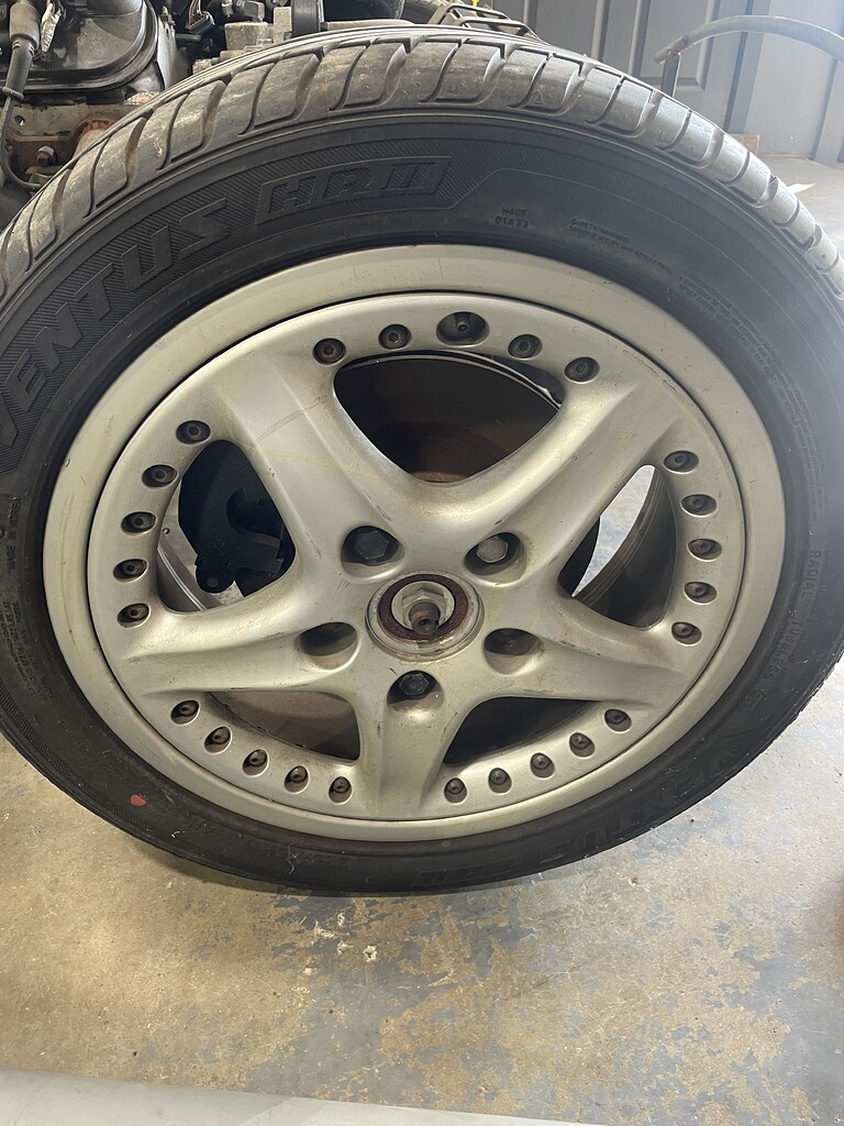 What rims are these from? EType Jaglovers Forums