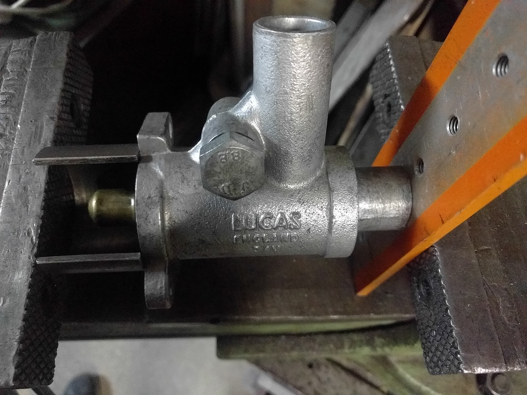 Auxiliary Air Valve (AAV) disassembly and rebuild guide V12Engine