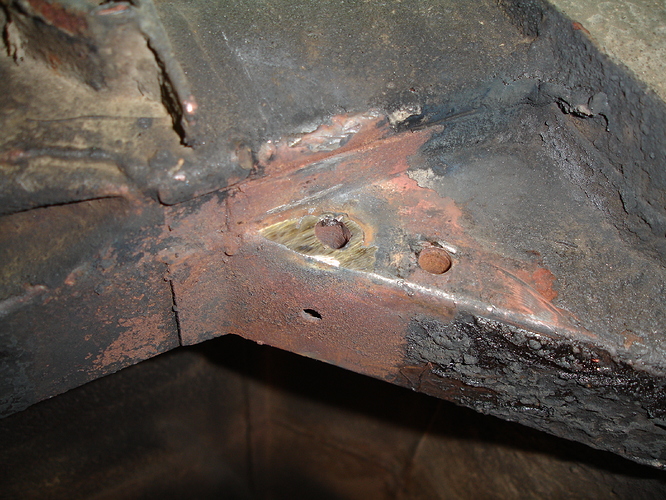 3%20Rear%20Suspension%20Mounts%20completed%20weld%202