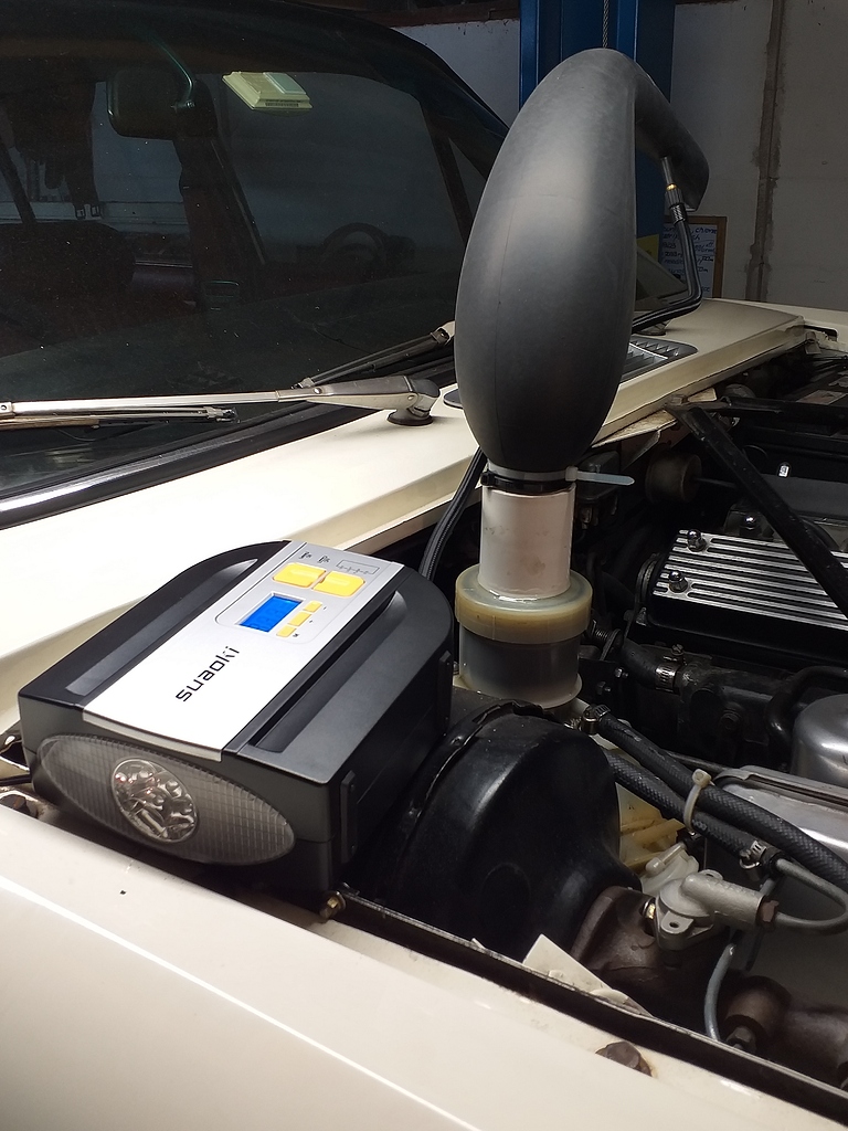 How do you guys bleed XJ6 brakes? XJ Jaglovers Forums