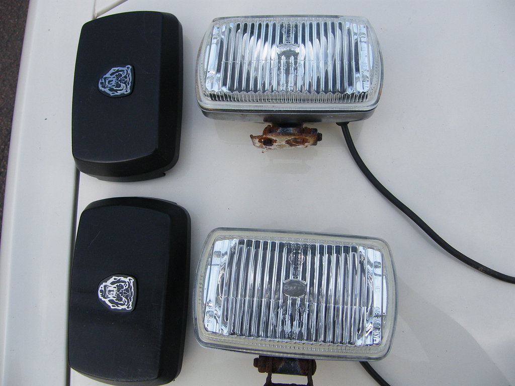 Hella driving lights with growler covers. Any info? - XJ40