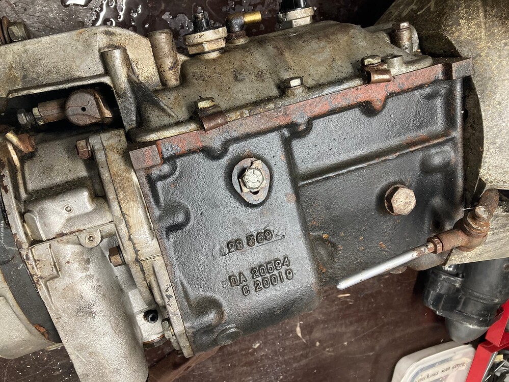 Mounting a gearbox from XJ6 to Etype V12 EType Jaglovers Forums