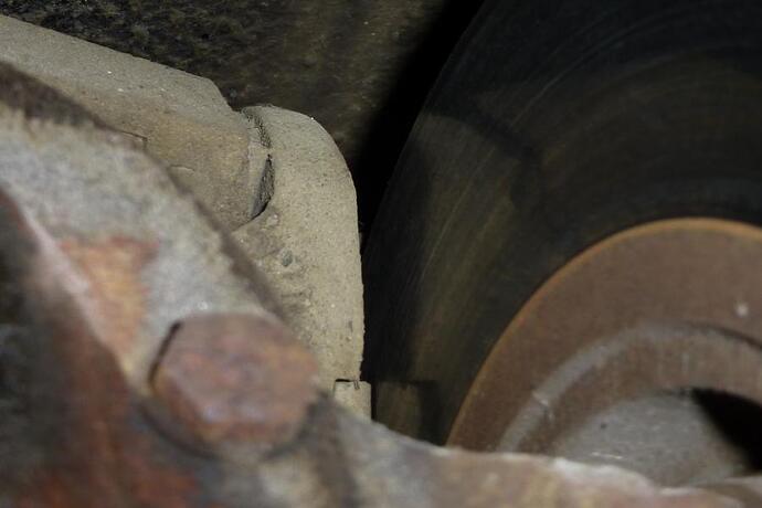 Handbrake Pad (left outer)