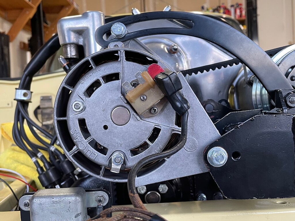 11 AC alternator F+ and F terminals identification EType Jag