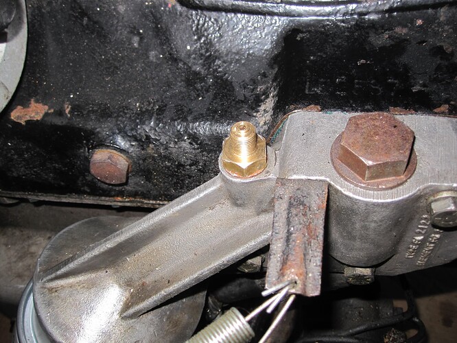 Oil pressure gauge at max all time Saloons Jaglovers Forums