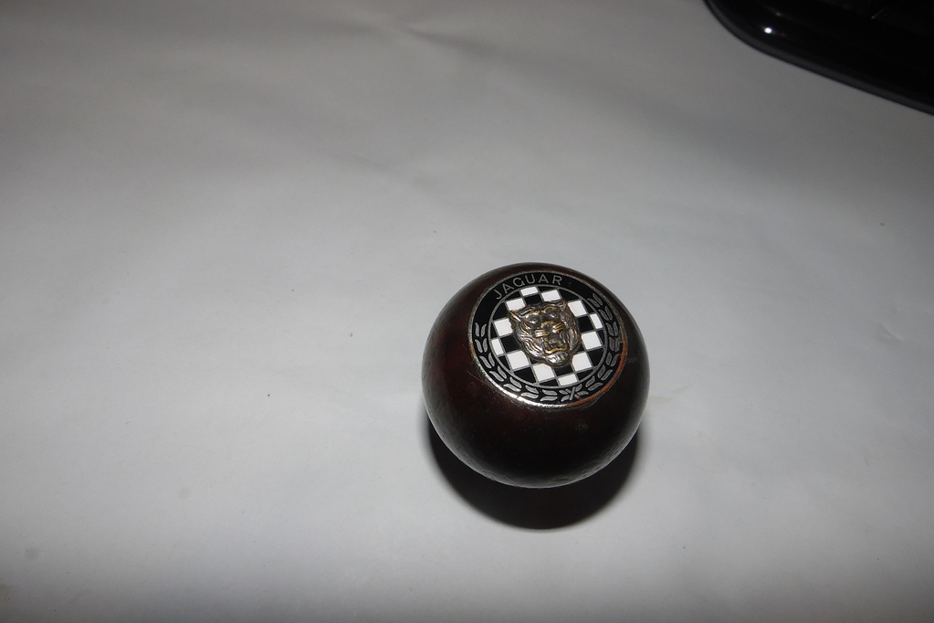 [SOLD] Wooden Jaguar Shift Knob Classifieds Jaglovers Forums