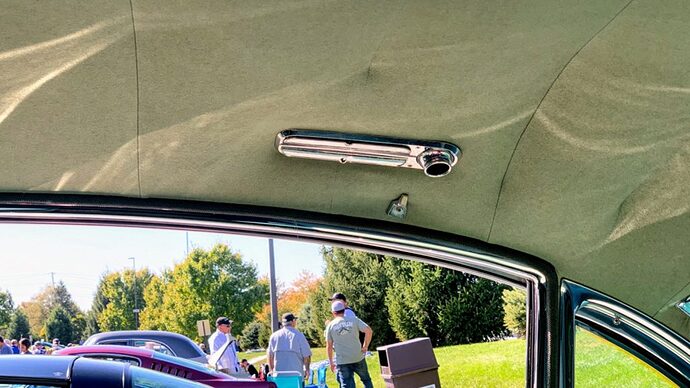 1953-Cadillac-interior-002-A-C-roof-vent-1024x576