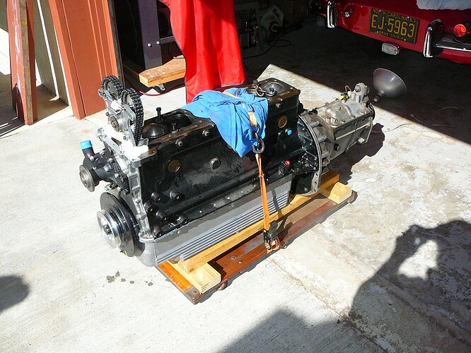 Engine Rolls On Creeper Easily P1110705