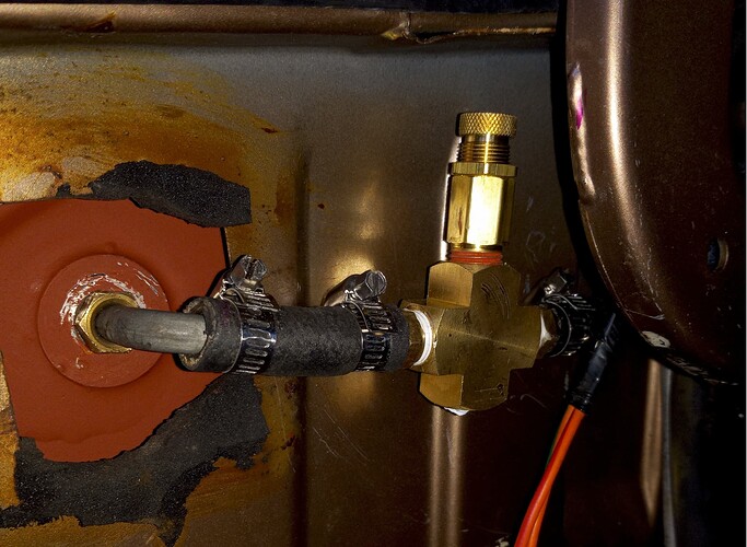 Collapsed fuel tank prevention XJ Jaglovers Forums