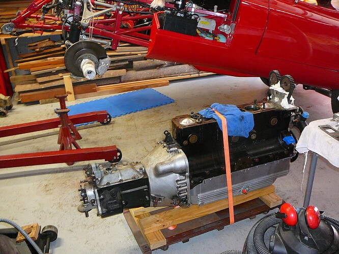 Car Lifted Engine is Out P1110700