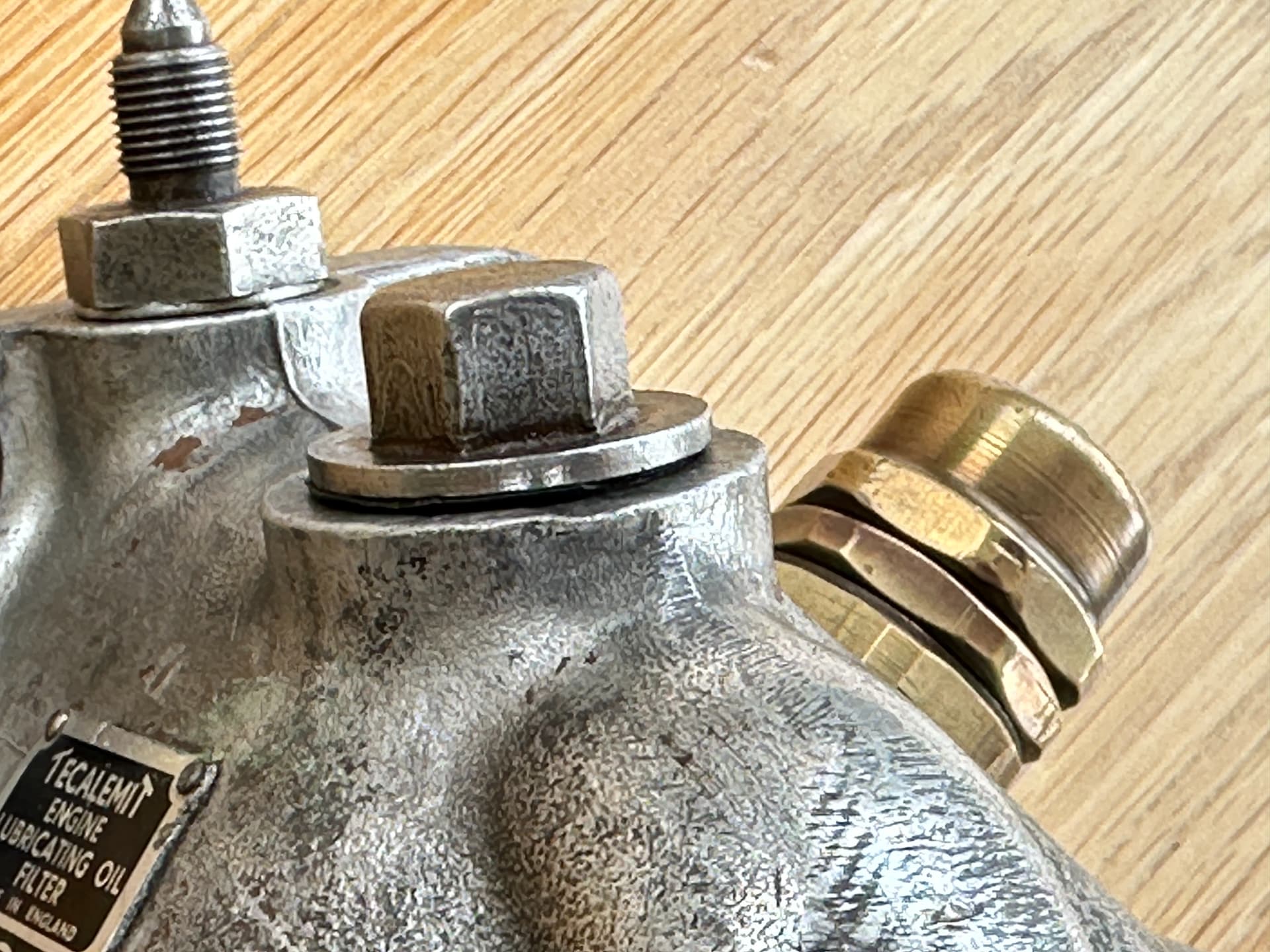 Oil filter canister retaining bolt parts - XK - Jag-lovers Forums