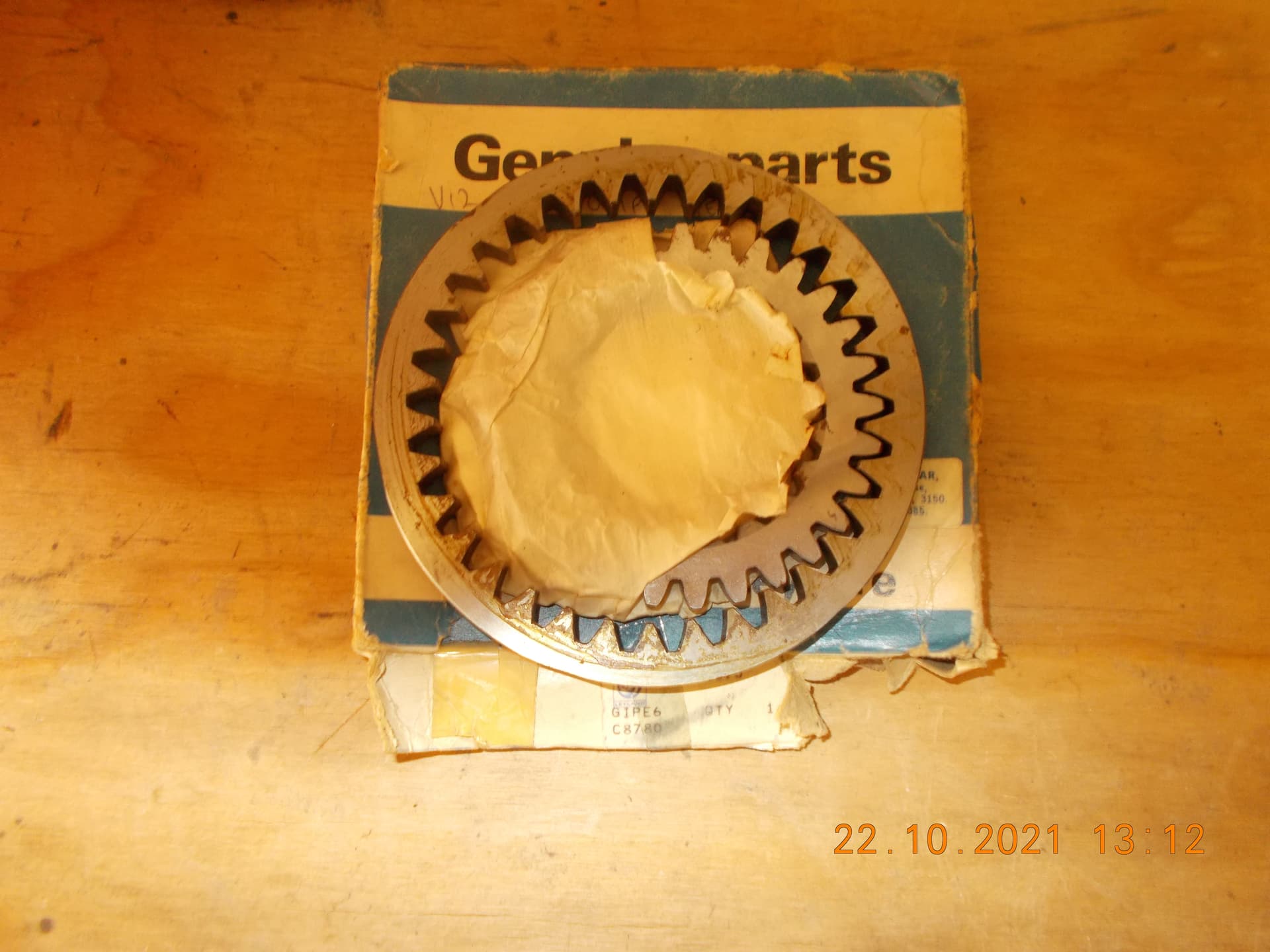 [CANCELLED] V12 oil pump gear set Classifieds Jaglovers Forums