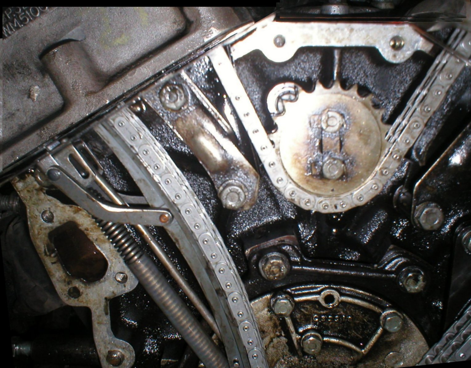 Help Anybody know how to manipulate the chain and chain tensioner on a