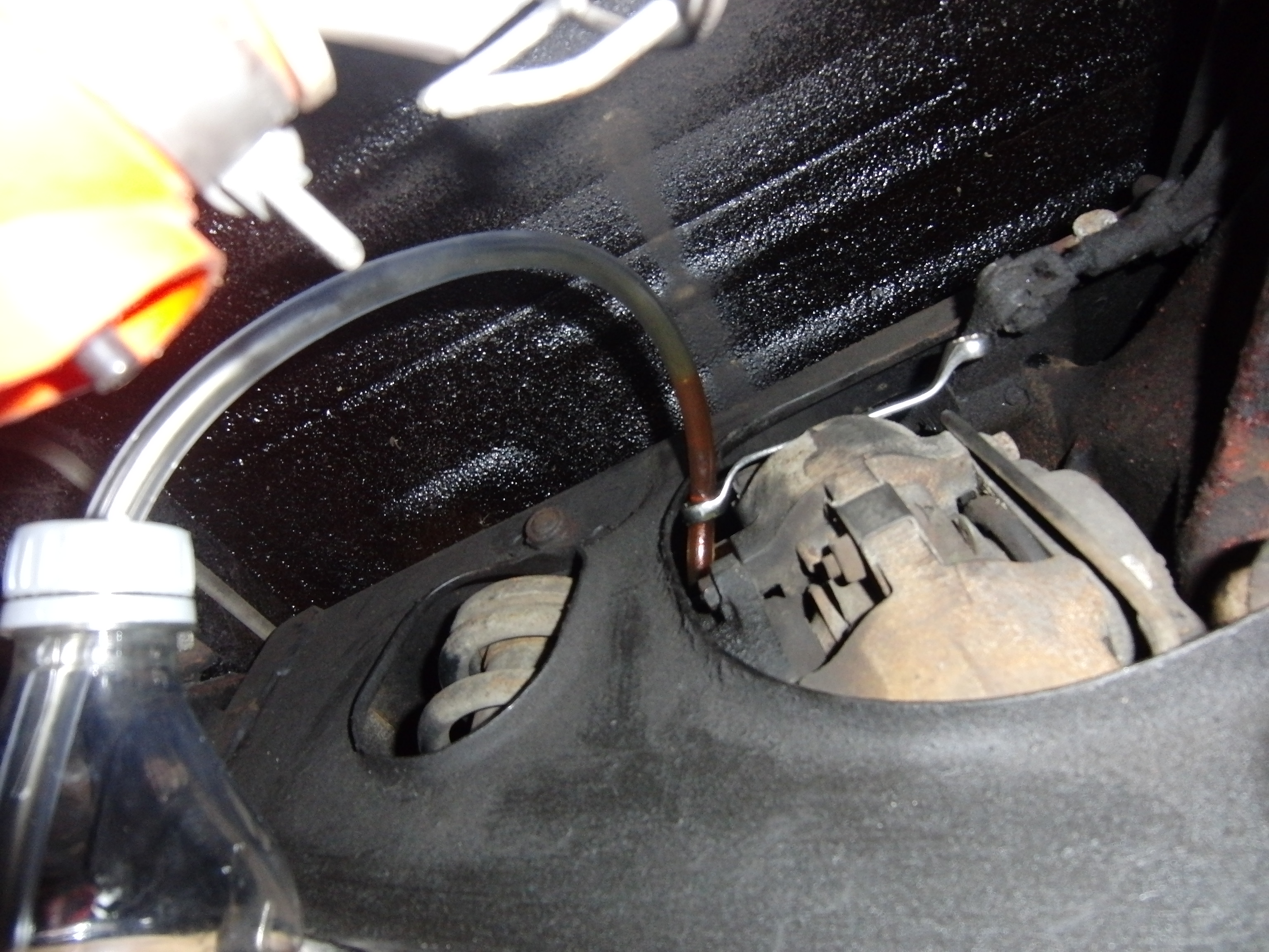 Rear brake fluid bleeding EType Jaglovers Forums