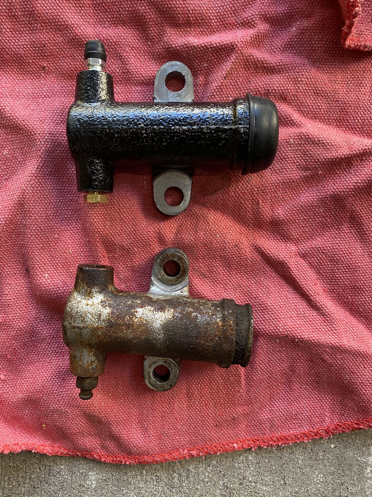 Clutch Slave Cylinder – Short Type For Jaguar XKE E-Type Early Models (C21470)