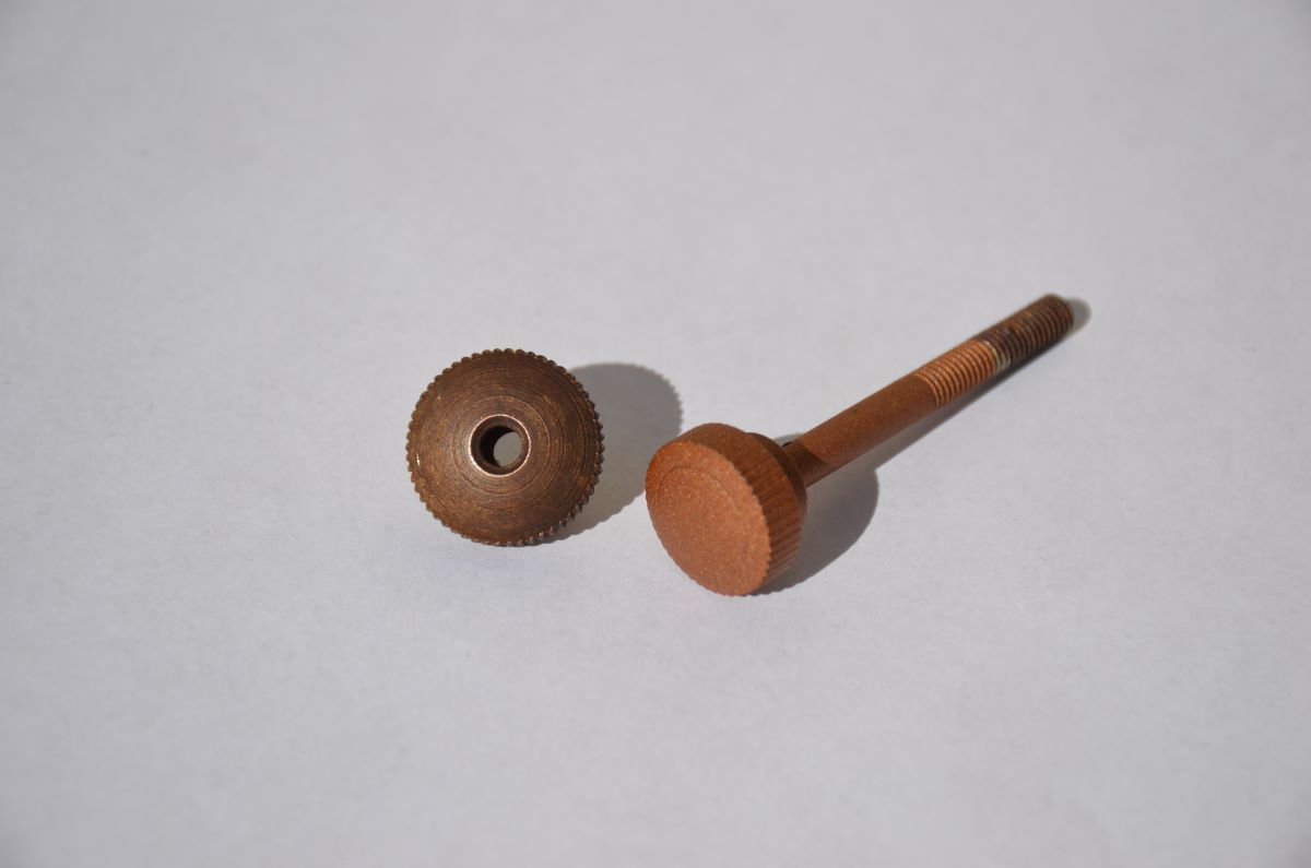 Dash securing knurled screws BD8897 - XK140 FHC - XK - Jag