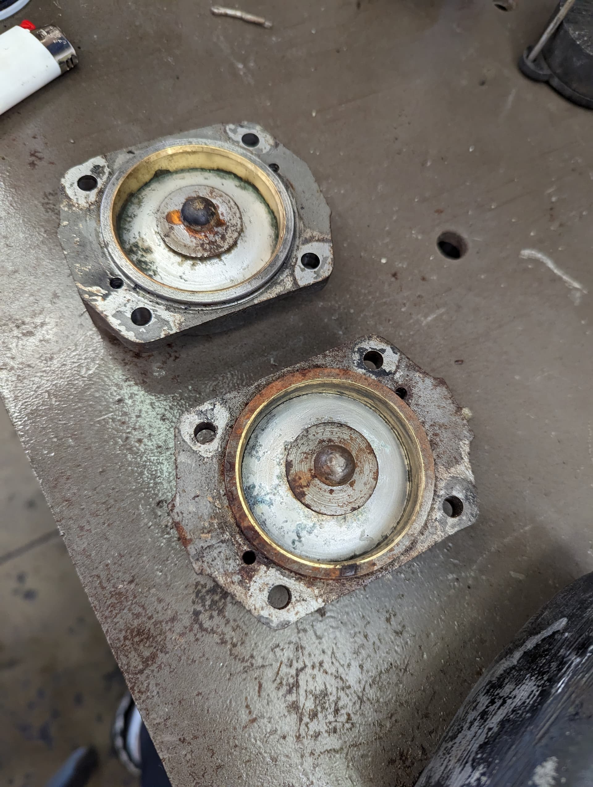 Caliper piston removal XK Jaglovers Forums