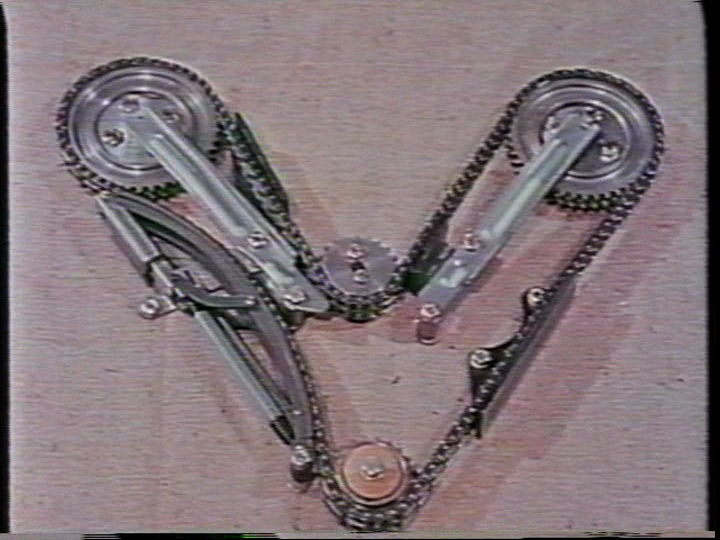 Help Anybody know how to manipulate the chain and chain tensioner on a