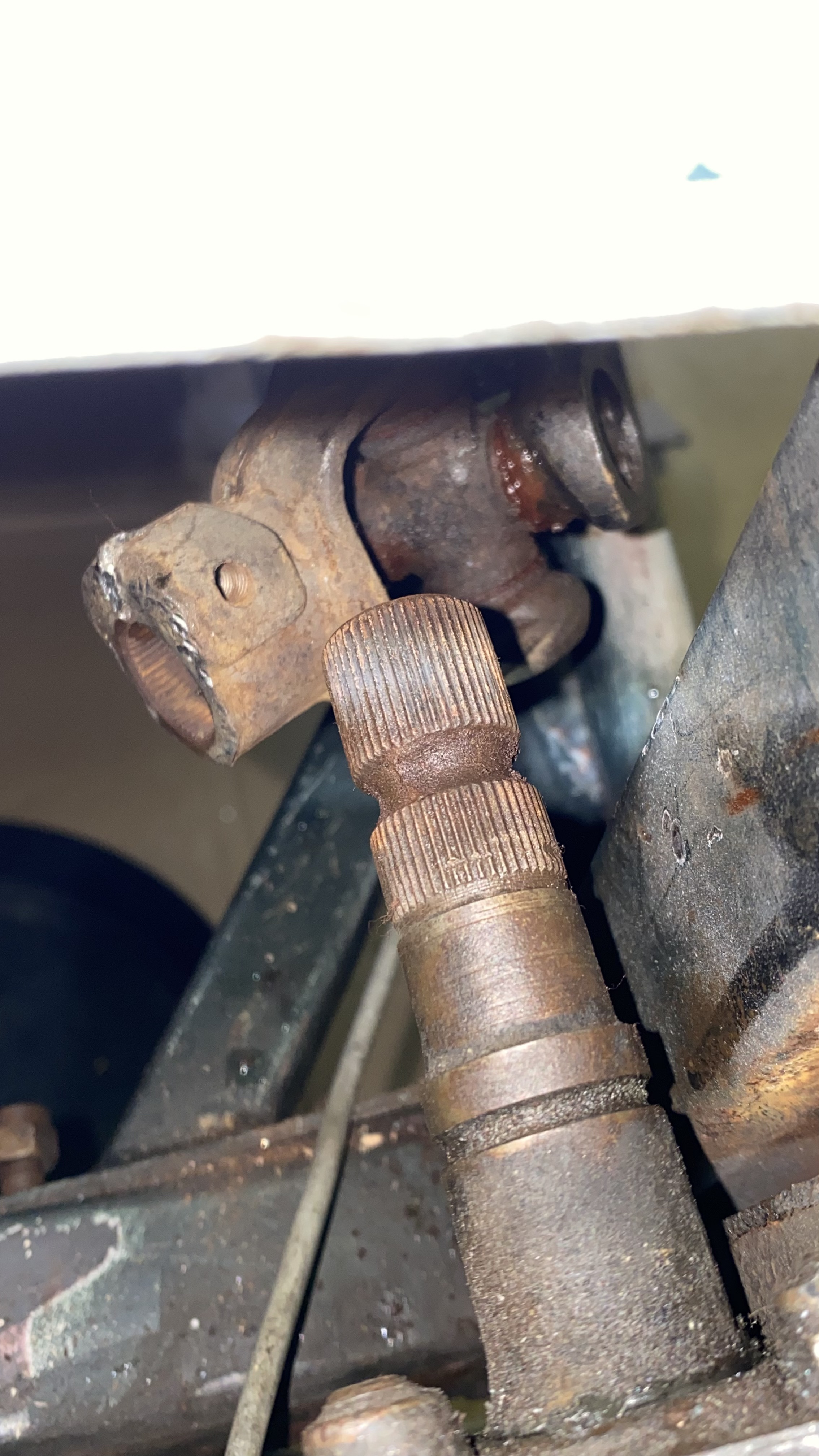 Steering Rack Splined Shaft Frozen In Column Lower UJoint EType