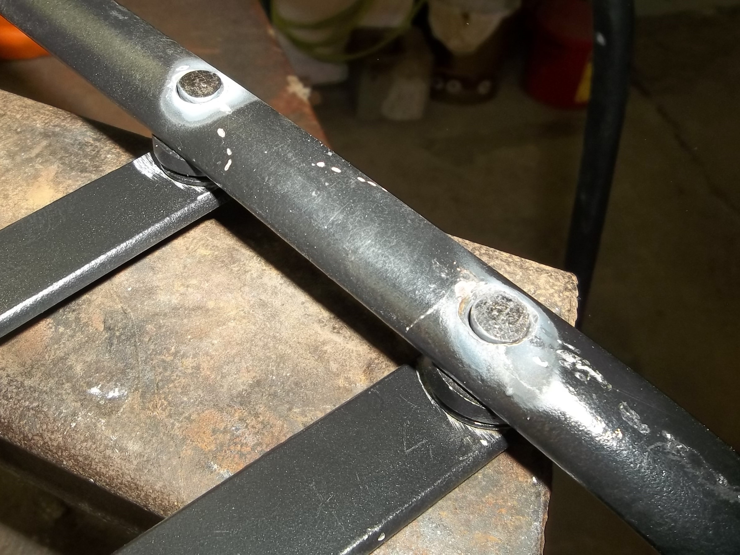 Hood frame rivet repair - XK - Jag-lovers Forums