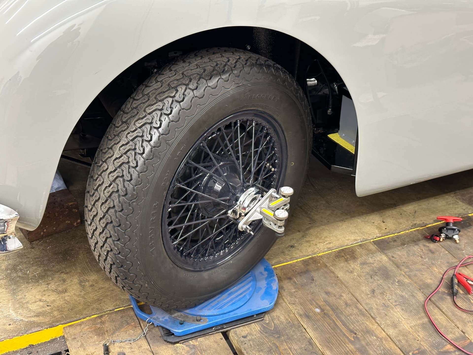 Front suspension alignment on 140 XK Jaglovers Forums