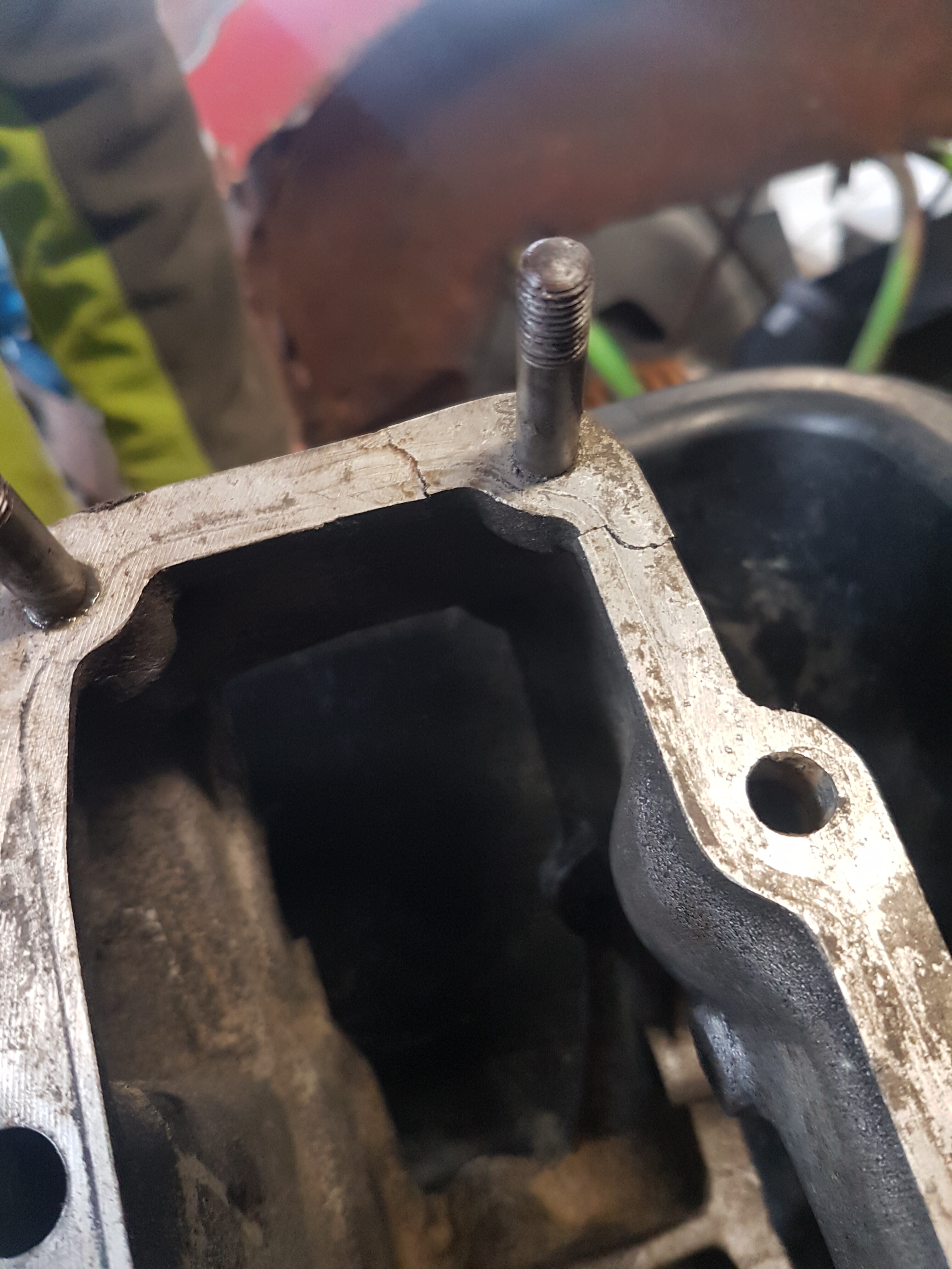 Cylinder Head Stuck Manifold XK Jaglovers Forums
