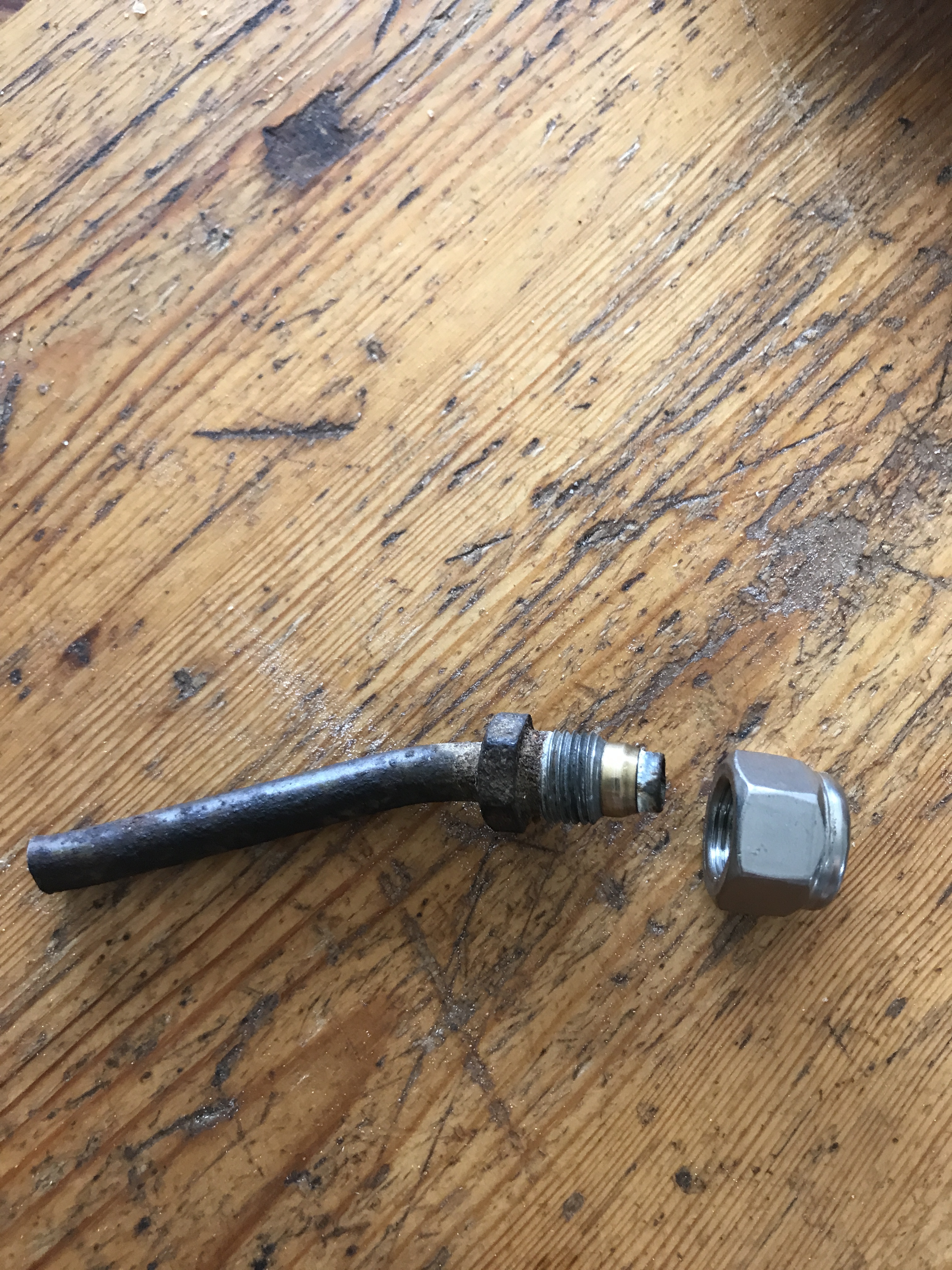 10 Points if you can tell me the fuel line thread size? - E-Type - Jag ...