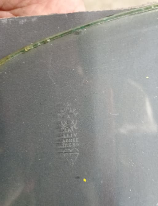 Windshield glass code confirmation - Saloons - Jag-lovers Forums