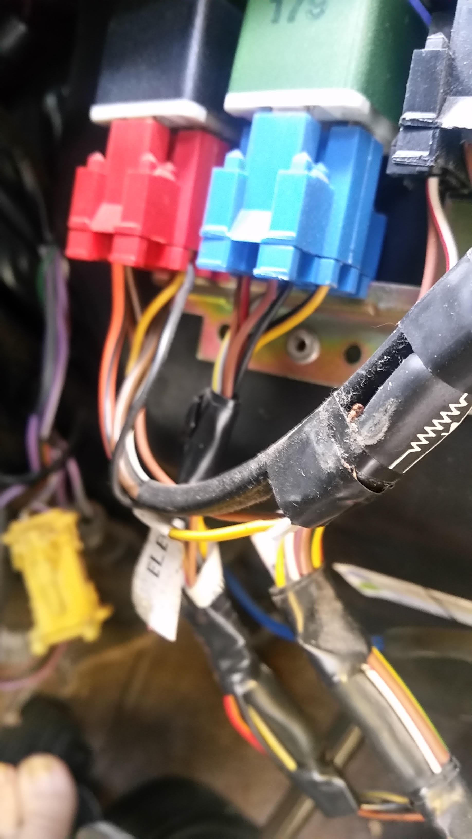 1989 xj40 relays XJ40 Jaglovers Forums