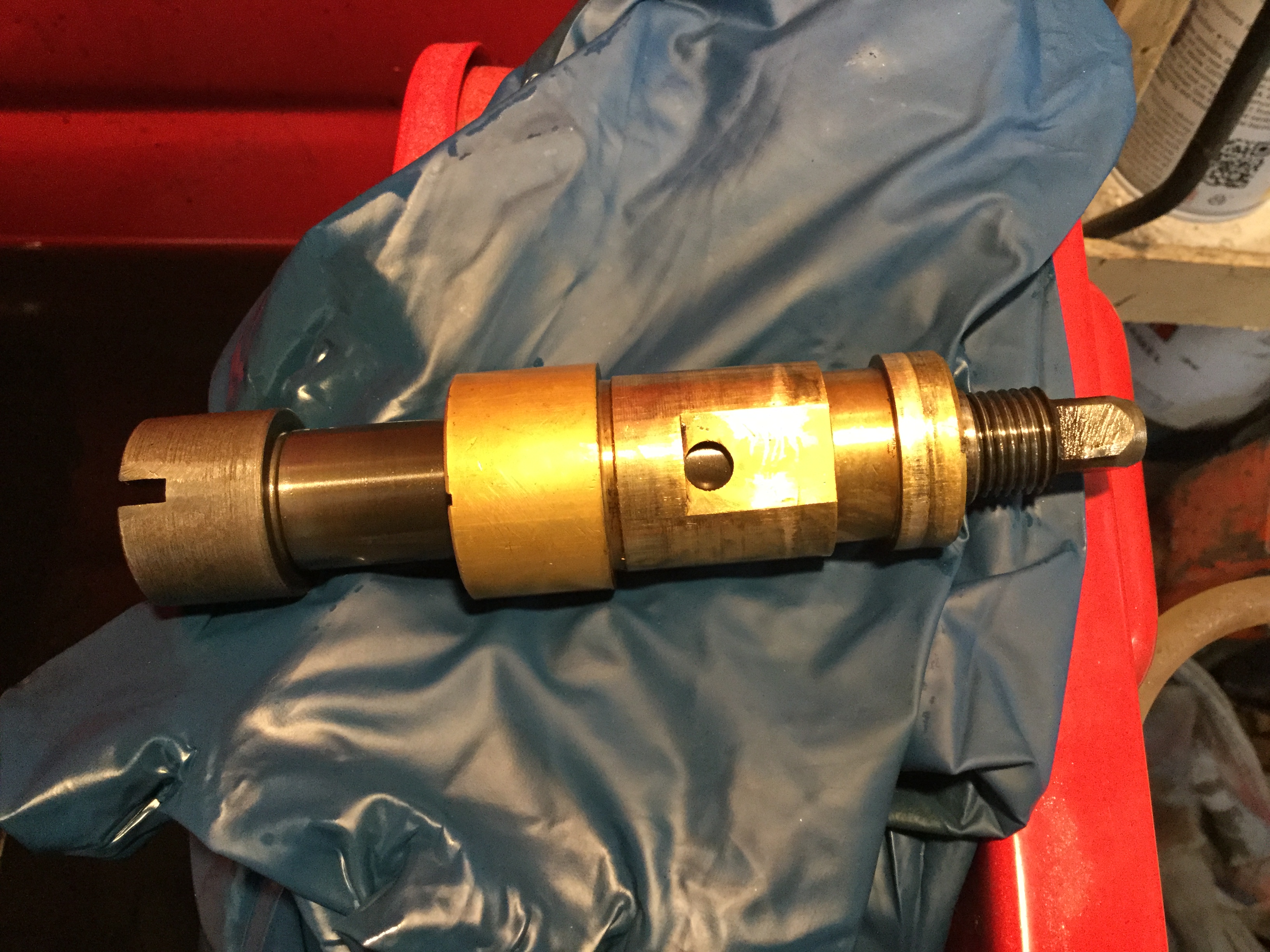 Help, 4.2L distributor drive shaft housing XJ Jaglovers Forums