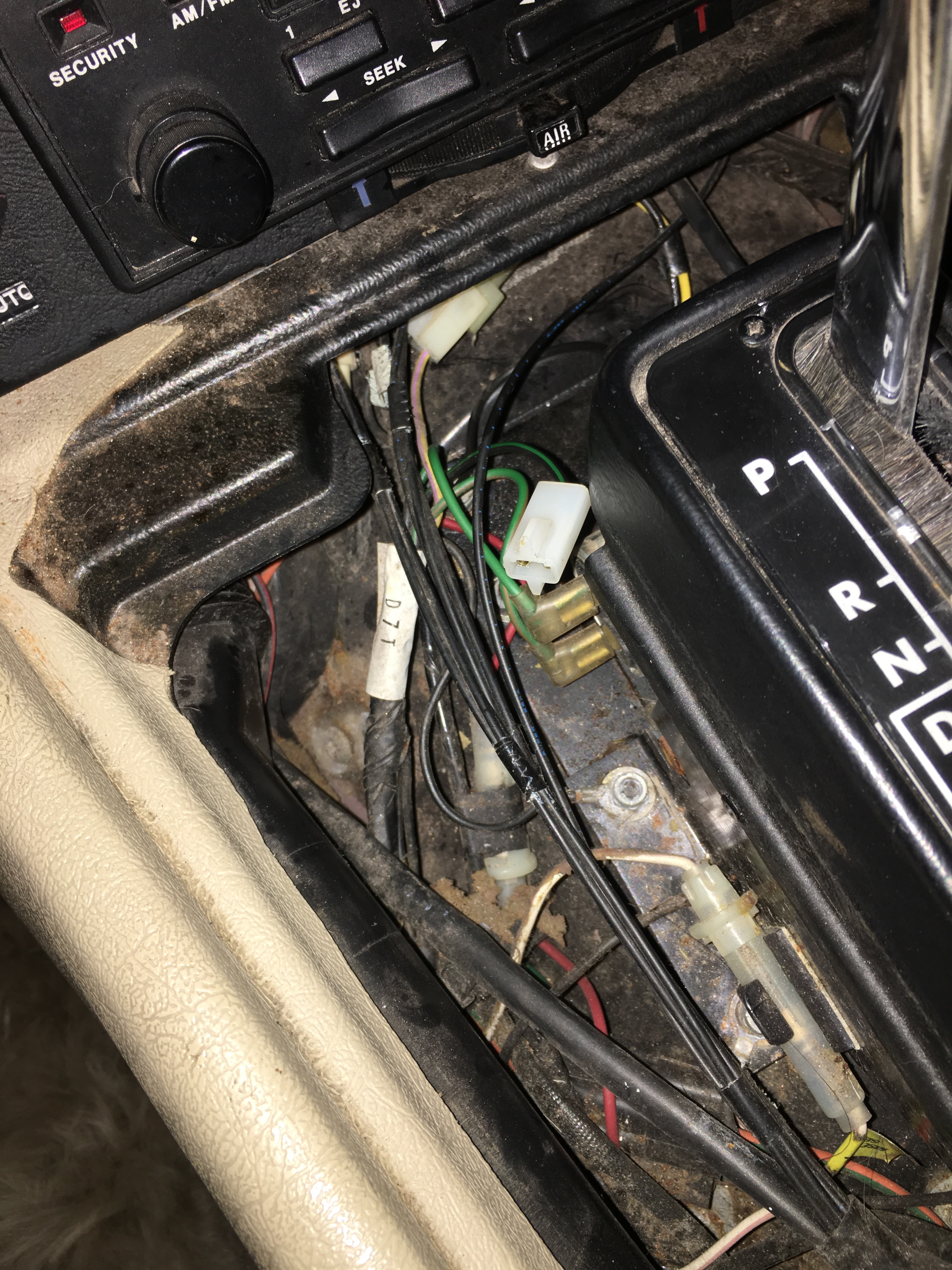 Canadian XJ12 1987 Inhibit Relay XJ Jaglovers Forums