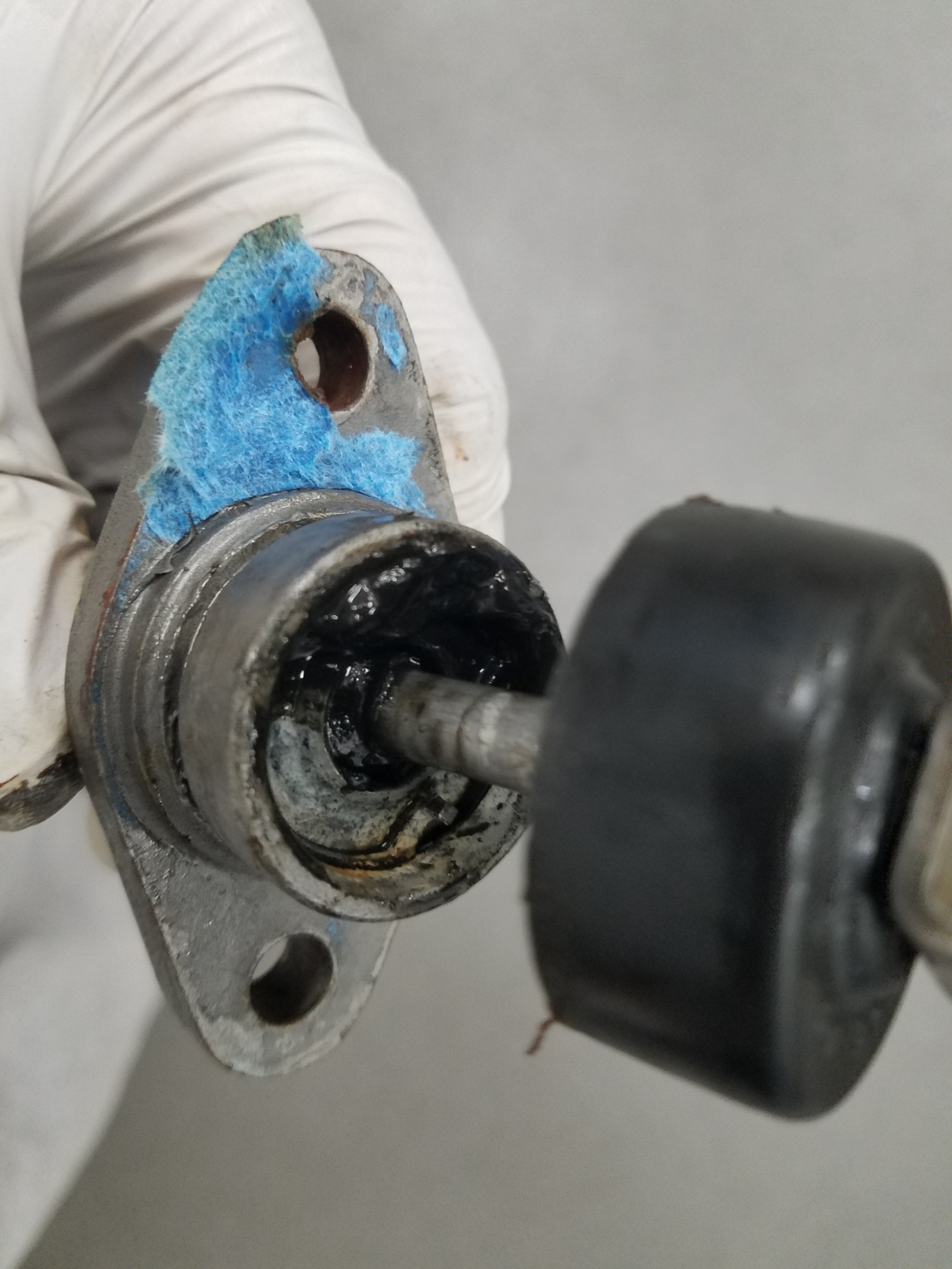 How stiff is your clutch action? EType Jaglovers Forums