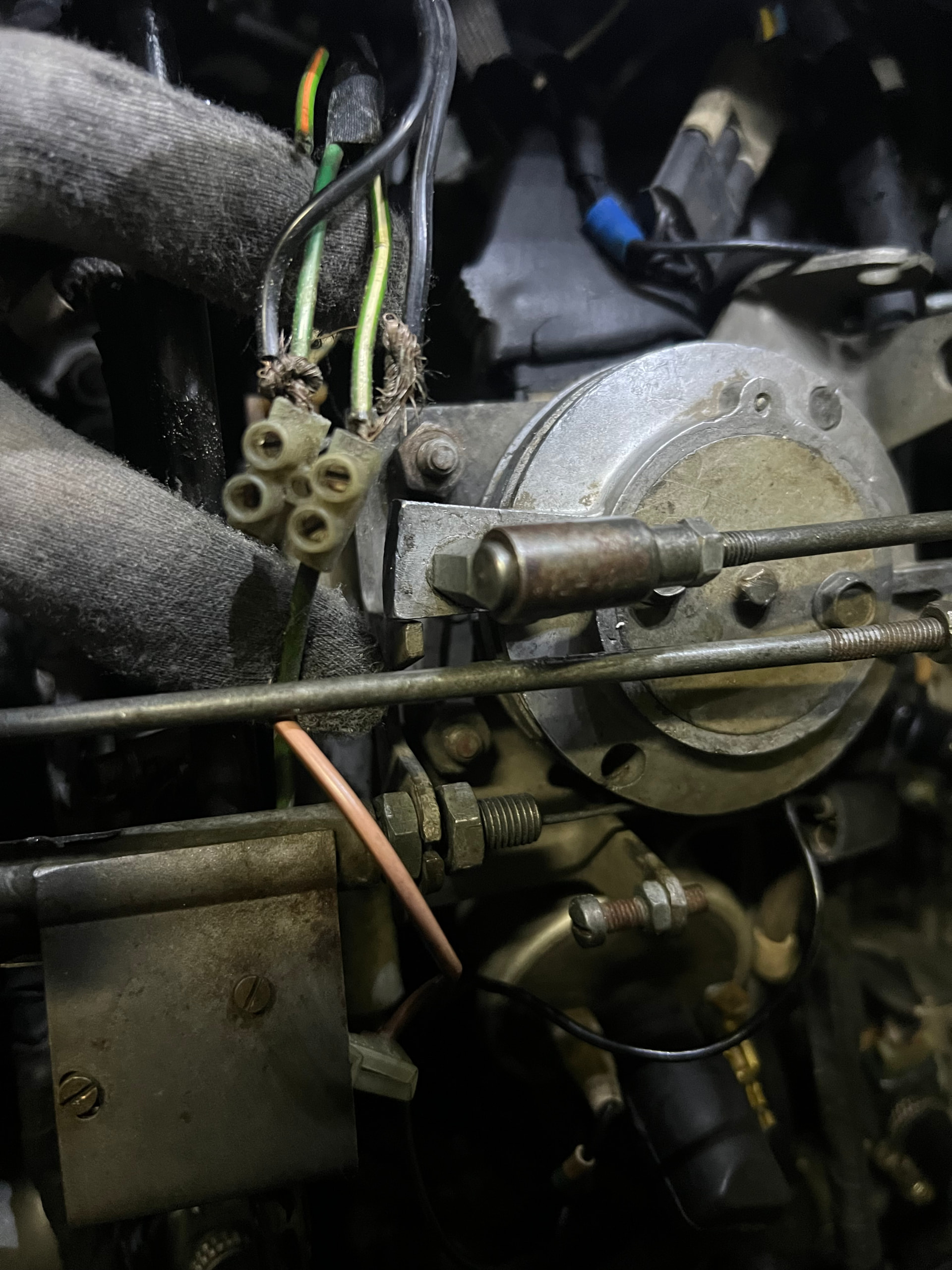[xj-s] kick-down switch - XJ-S - Jag-lovers Forums