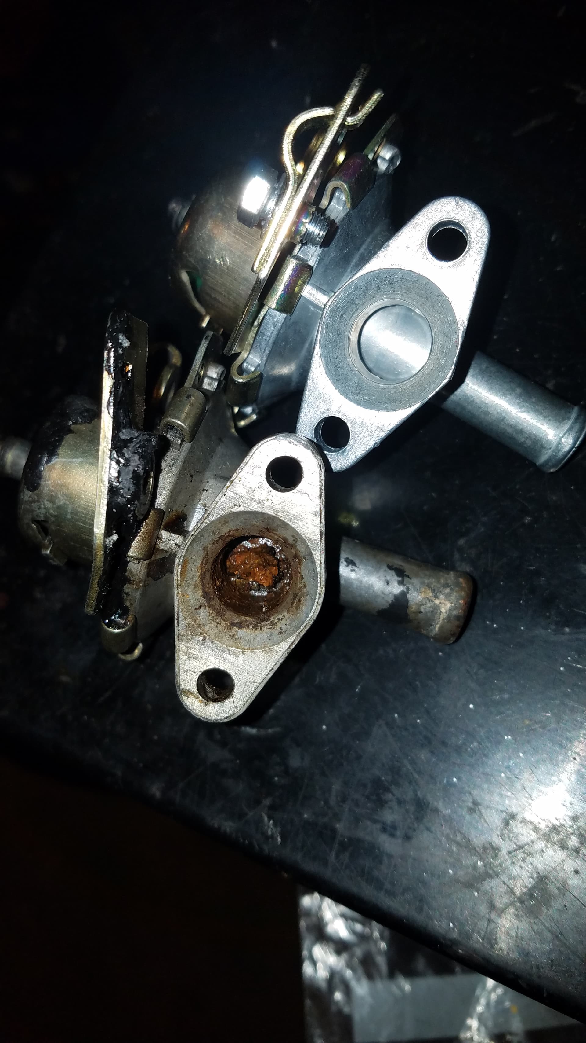 Preventing heater valve tube corrosion sticking EType Jaglovers