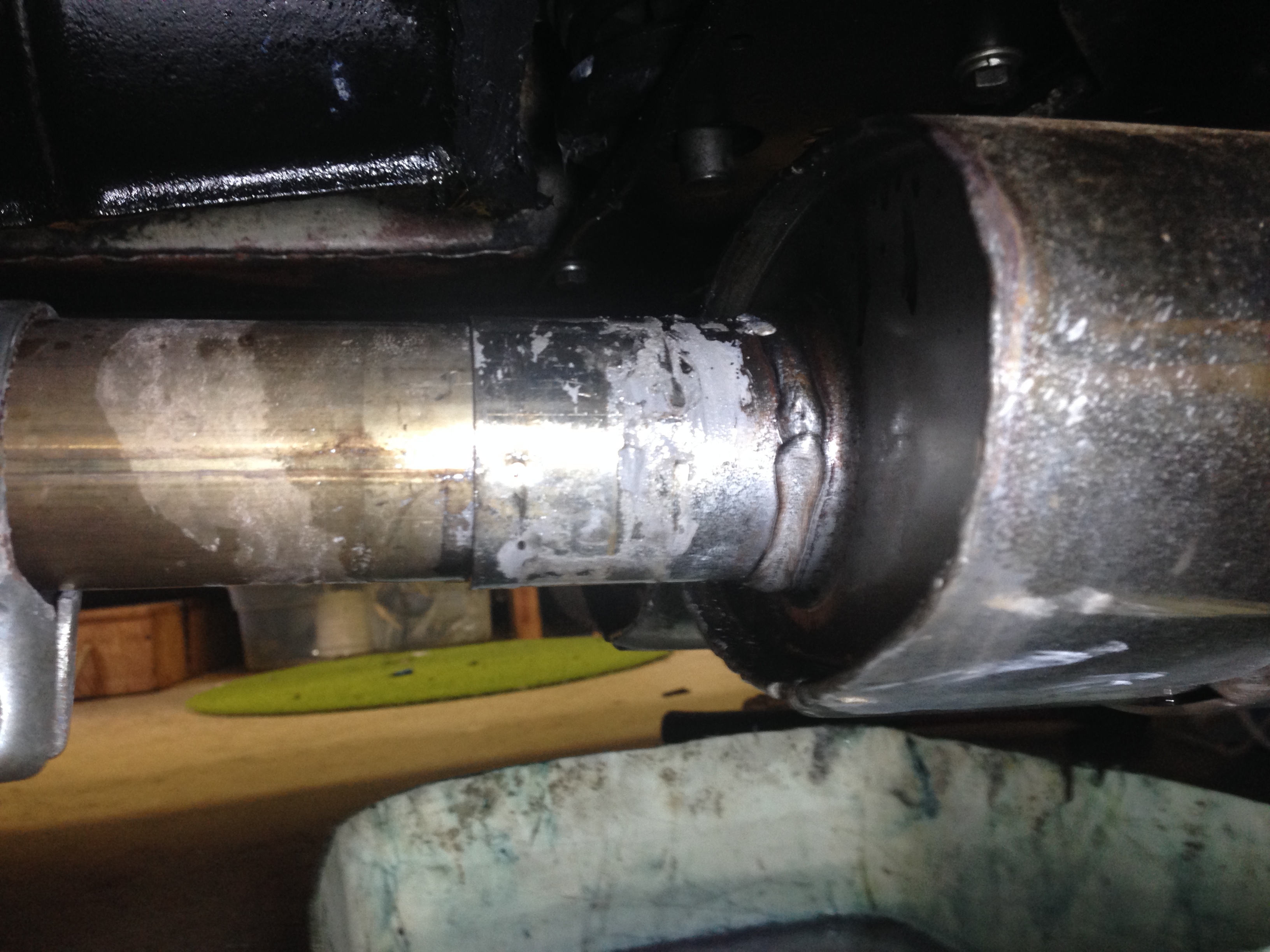 Advice on how to separate muffler from the down pipes EType Jag