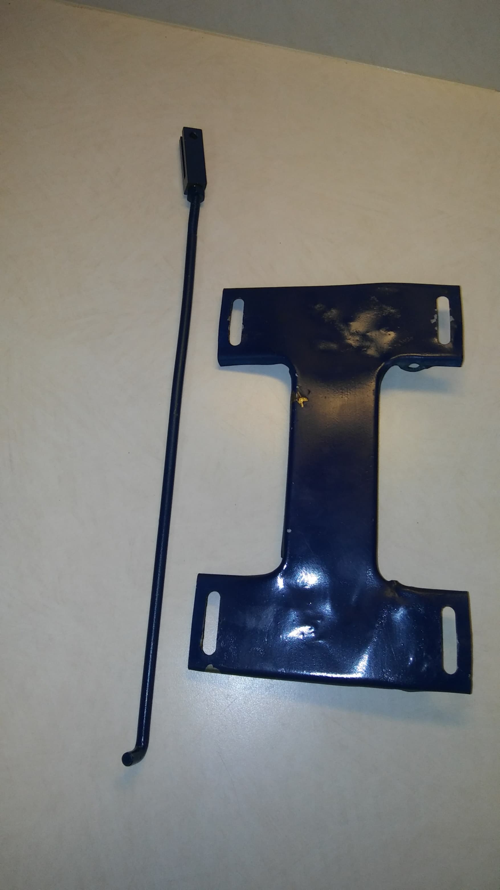 [SOLD] Etype License plate bracket Classifieds Jaglovers Forums
