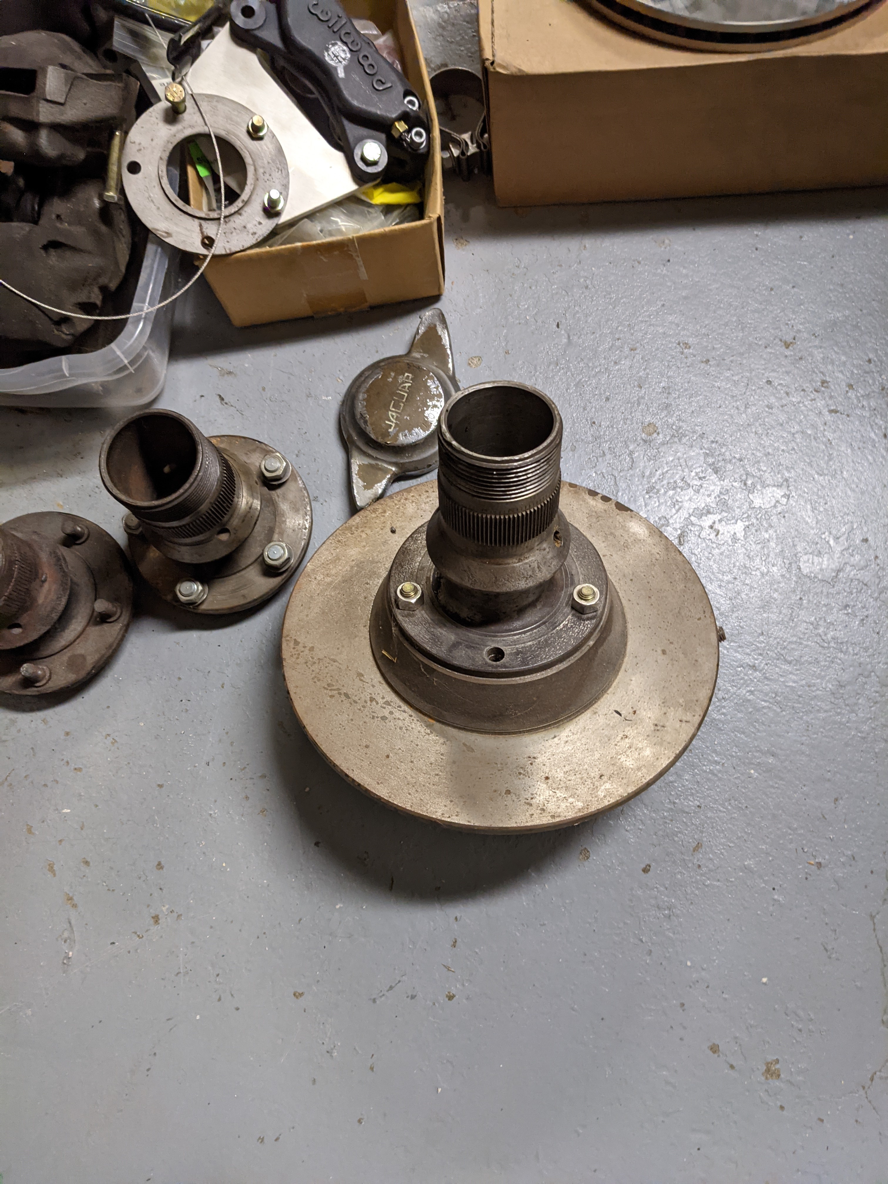E-type wheel on XK150 hub question - XK - Jag-lovers Forums