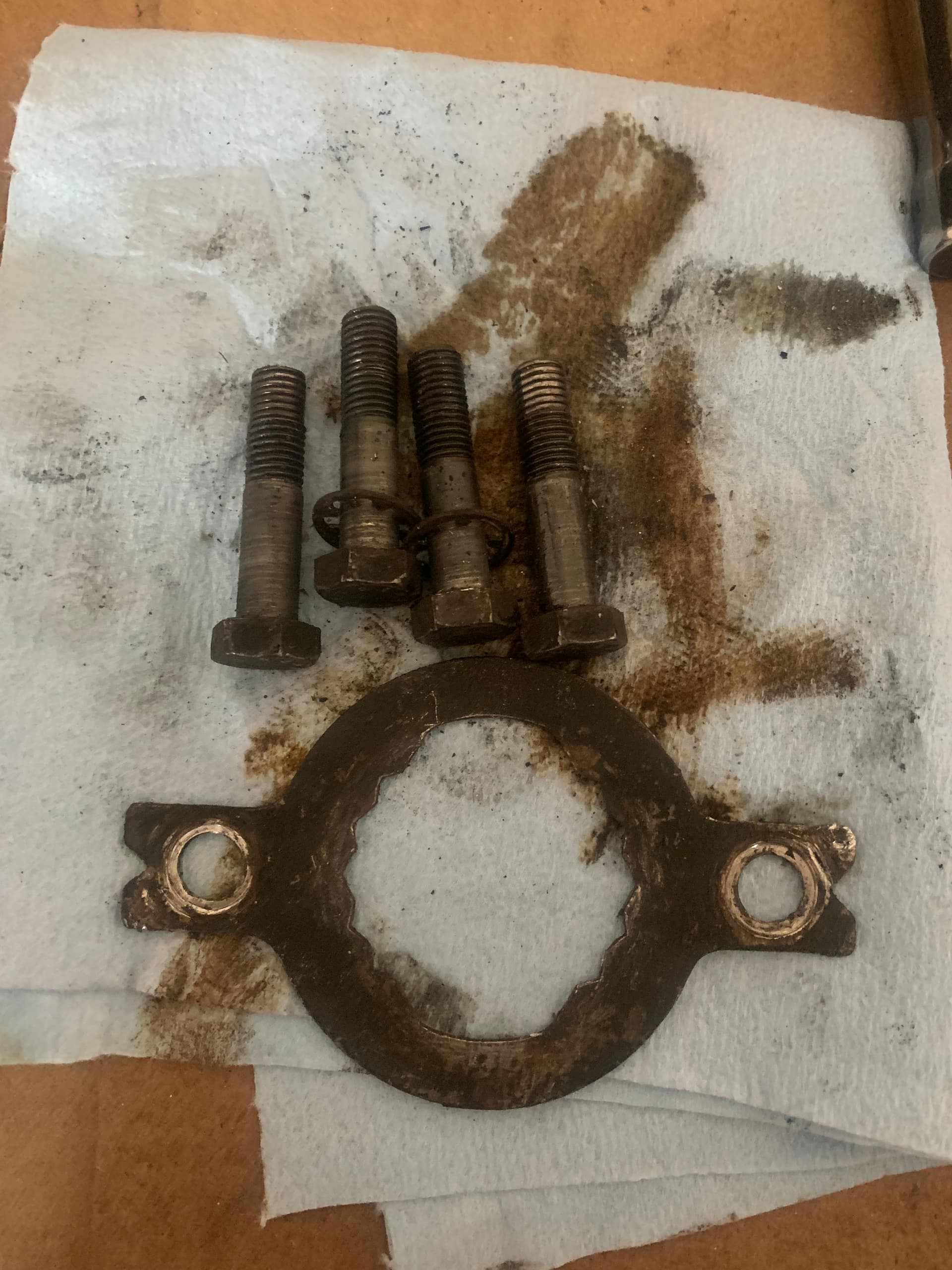 How to remove crankshaft pulley bolt? and engine mounts question XK